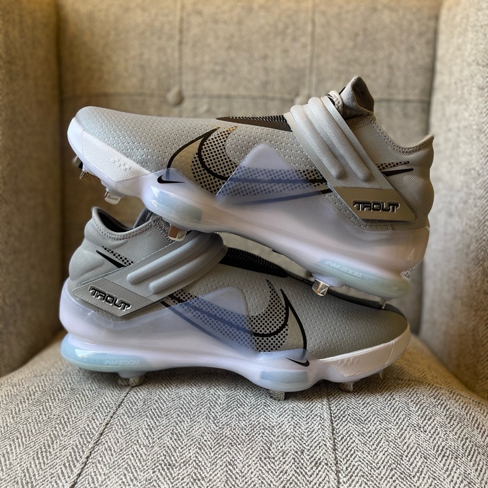 Nike Force Zoom Trout 7 Pro Mid Baseball Metal Cleats